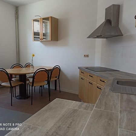 Апартаменти Loft Cosi A Proximite Du Centre Geographique Belge Жамблу Екстер'єр фото